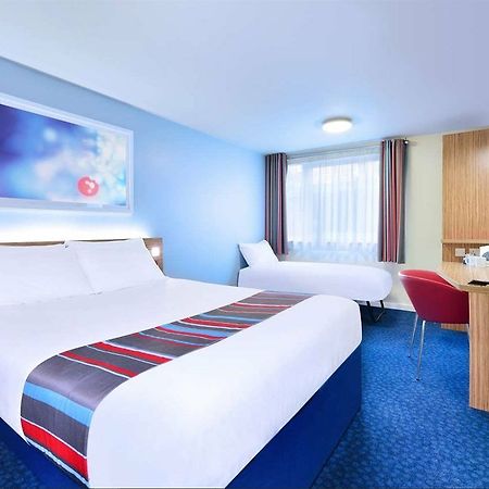 Travelodge Chelmsford Esterno foto
